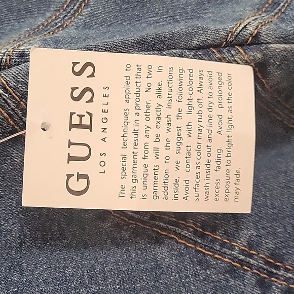 NWT GUESS Jean skirt - Picture 4 of 9